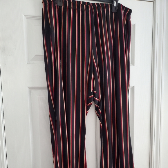 *LIKE NEW* Ladies Pull- On Striped Pants - Picture 1 of 3